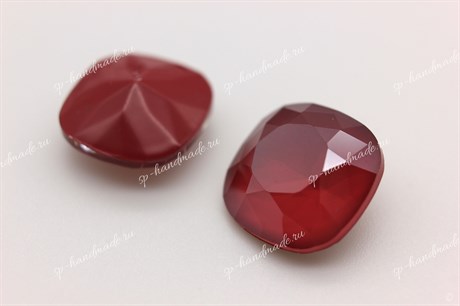 Скругленый квадрат 4470 Aurora Crystal Royal Red / 12 мм 1 шт (стекло K9) - фото 23347