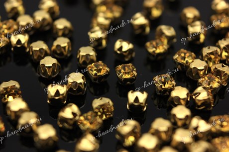 Шатоны пришивные Preciosa Maxima Light Topaz /оригинальная оправа - цвет gold ss12/3,0-3,2 мм 10 шт (Чехия) - фото 24683