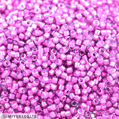 Бисер Miyuki Delica 11/0 DB2049 - Luminous Hot Pink 5 гр (Япония) DB2049 - Luminous Hot Pink - фото 29252