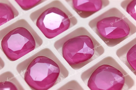 Скругленый квадрат 4470 Aurora Crystal Peony Pink / 10 мм 1 шт (стекло K9) - фото 31932