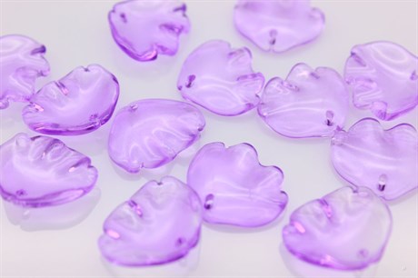 Лепесток розы  фиолетовый, 15x18x4 мм , отверстие 1 мм (стекло) - фото 32754