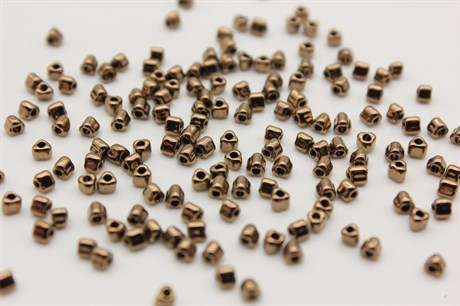 Бисер Miyuki Triangle Beads 8/0, 0457 Metallic Dk.Bronze 5 гр. (Япония) - фото 40075