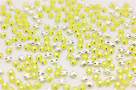 Шатоны пришивные Preciosa Rose Maxima ss16 (3,8-4,0 мм) Neon Yellow, оправа крестовая плоская - цвет серебристый, 10 шт (Чехия) PR-1262 - фото 43768