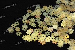 Пайетки Motivo цветы плоские 110 Irise Transparenti 5 мм 3 гр (Италия)