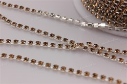 Стразовая цепь, камень Gold / цвет оправы серебро / 2,4 мм 10 см