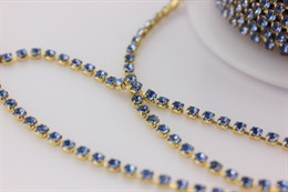Стразовая цепь, камень Light Sapphire / цвет оправы золото / 2,4 мм 10 см
