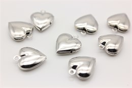 Подвеска медальон Сердце, для фото 13.2*15.9 мм, размер для фото 8.4*9 мм, петелька 2 мм, родиевое устойчивое покрытие, основа латунь, 1 шт (Ю.Корея)