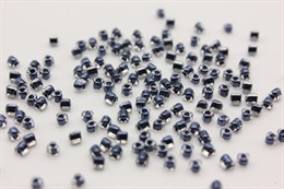 Бисер Miyuki Triangle Beads 8/0, 1106 Black Lined Crystal 5 гр. (Япония)