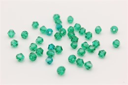 Биконусы стеклянные,  4x4 мм,  отверстие: 1 мм,  цвет зеленый,   40 шт (Китай)