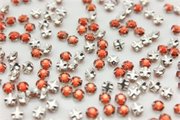 Шатоны пришивные Preciosa Rose Maxima ss16 (3,8-4,0 мм) Crystal Red Flame, оправа крестовая плоская - цвет серебристый, 10 шт (Чехия) PR-1258