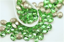 Овал 4120 Aurora 10x8 мм Peridot 1 шт (стекло K9) 34466
