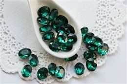 Овал Aurora 4120 10x8 мм Emerald 1 шт (стекло K9) 34470