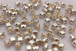 Шатоны пришивные Preciosa Maxima ss12 (3,0-3,2 мм) crystal DF GdH цвет оправы серебро, 40 шт (Чехия) 36881