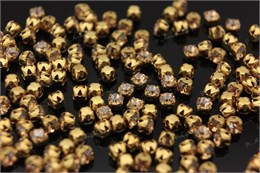 Шатоны пришивные Preciosa Maxima ss12 (3,0-3,2 мм) crystal DF Hon цвет оправы золото, 40 шт. (Чехия) 36882